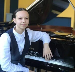 Melisa Ibrahimi - pianista kosovara