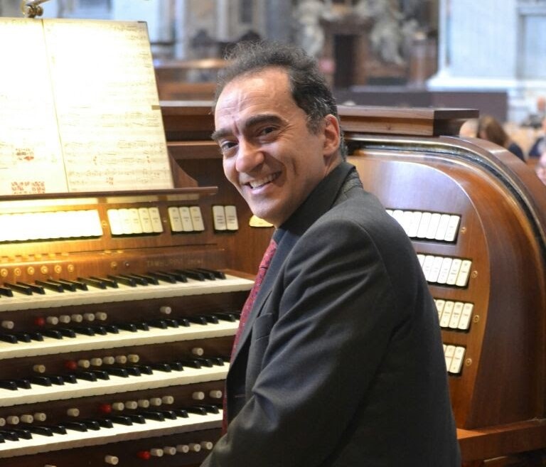 Arte nell'arte - Maestro Filippo Manci all'organo